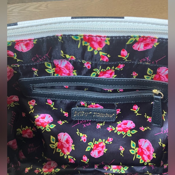 Betsey Johnson bag - Picture 4 of 12